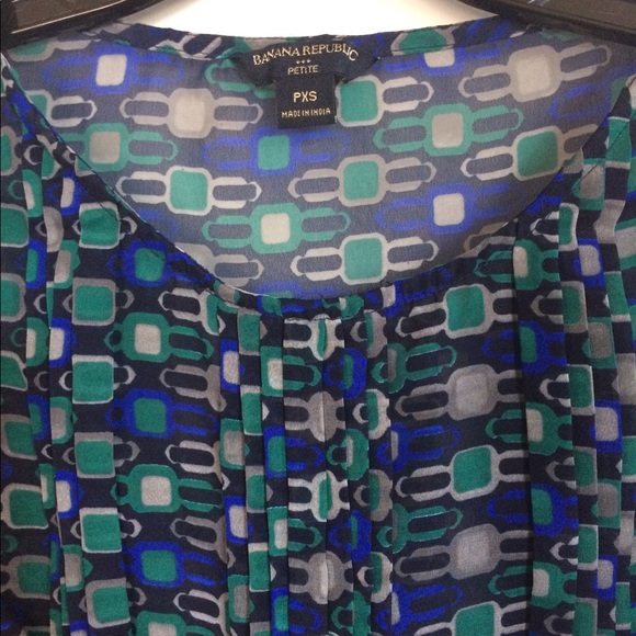 print sheer sleeveless top - Picture 3 of 4